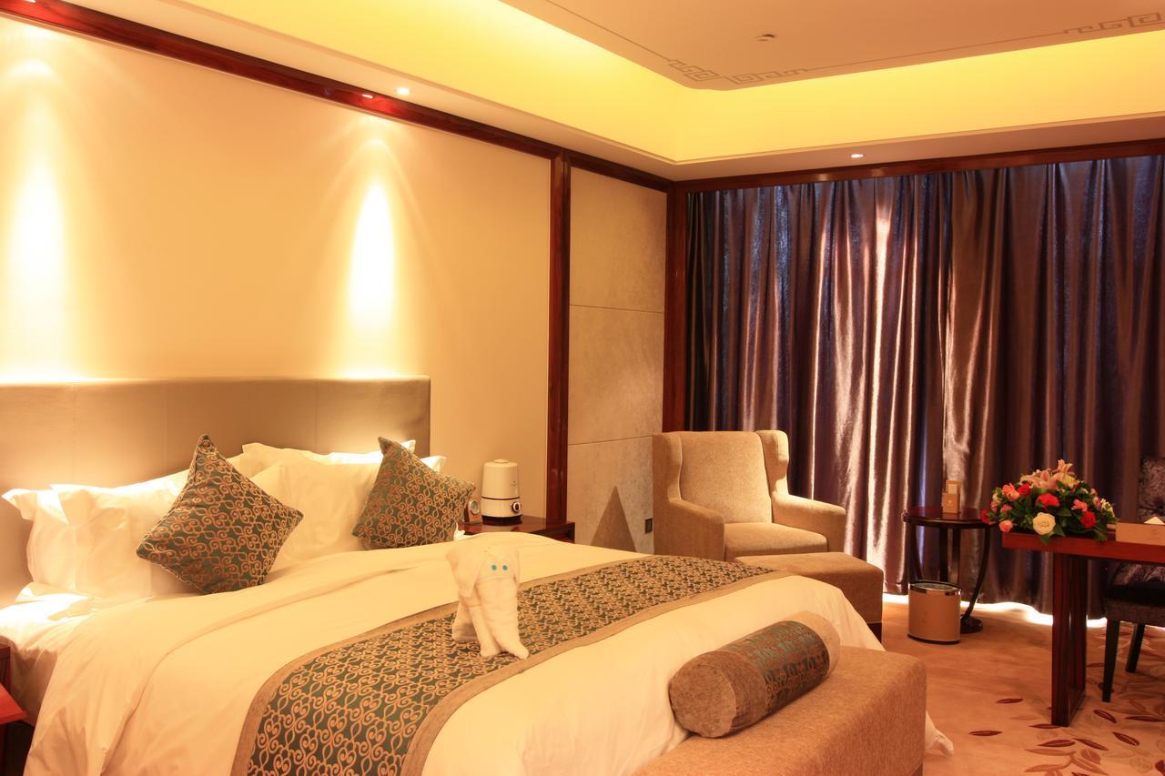 Xining Sapphire Hotel Экстерьер фото