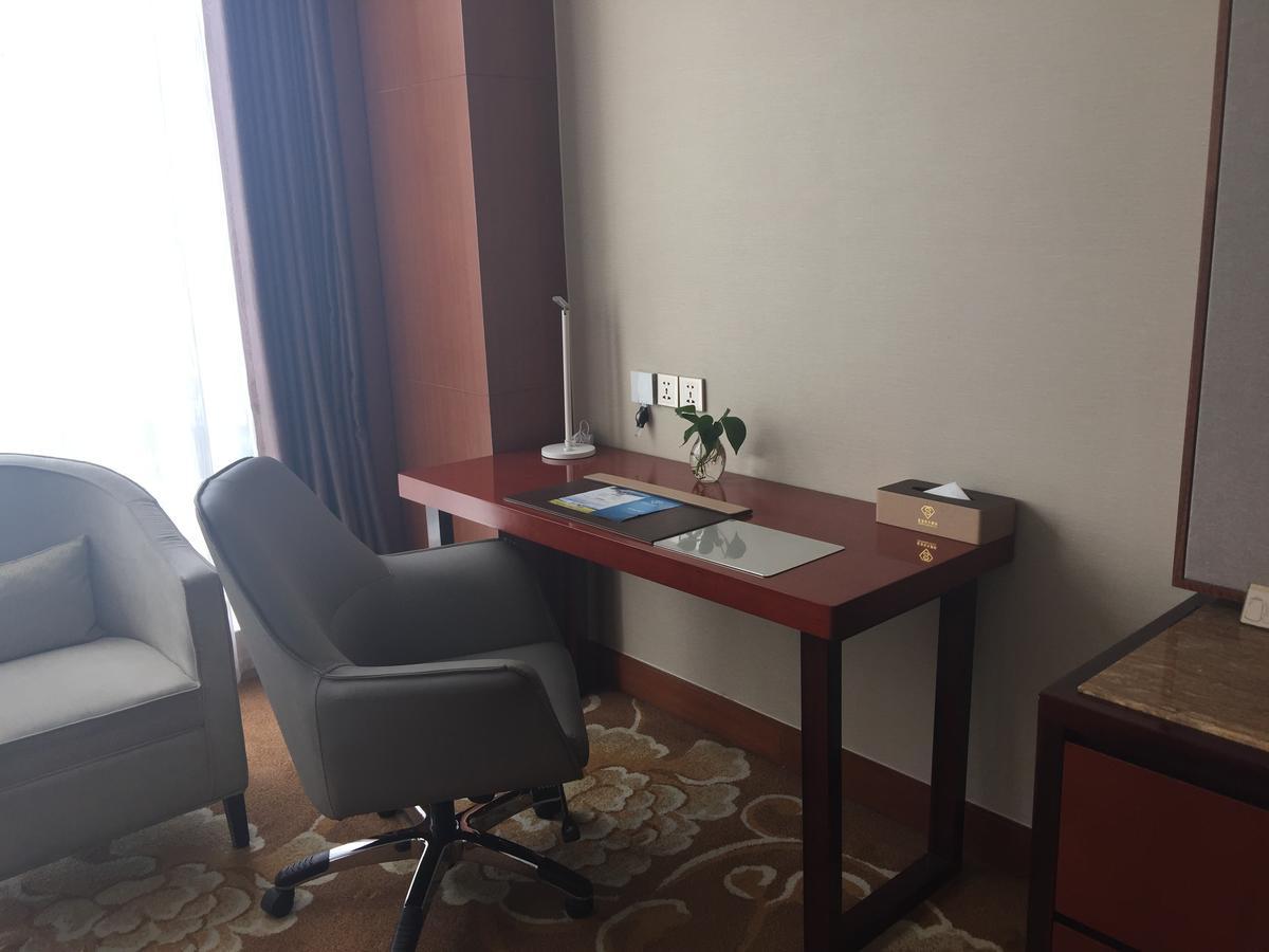 Xining Sapphire Hotel Экстерьер фото